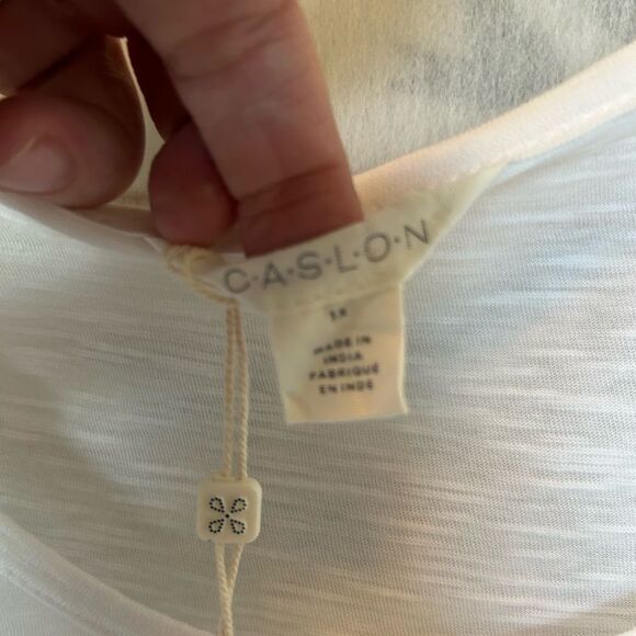 NWT Nordstrom Caslon knotted white Embroidered Flower tee 1X - Picture 10 of 10